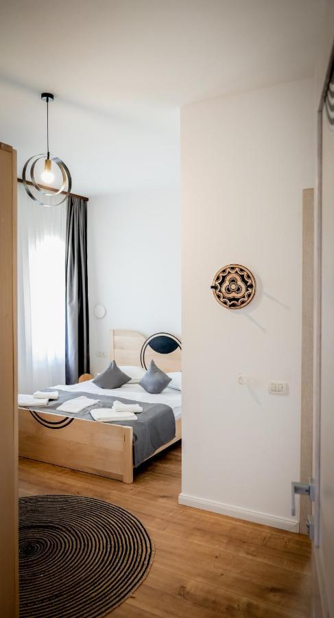 バイア・デ・フィエル Conacul Olarilor Bed & Breakfast エクステリア 写真